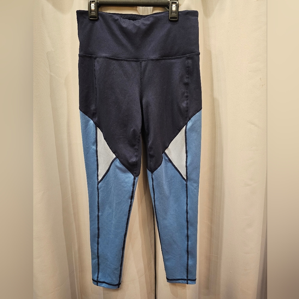 Light & Dark Blue Workout Leggings Size M -  Squat-Proof